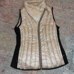 Women’s Calvin Klein lightweight puffer vest - gold and black - M